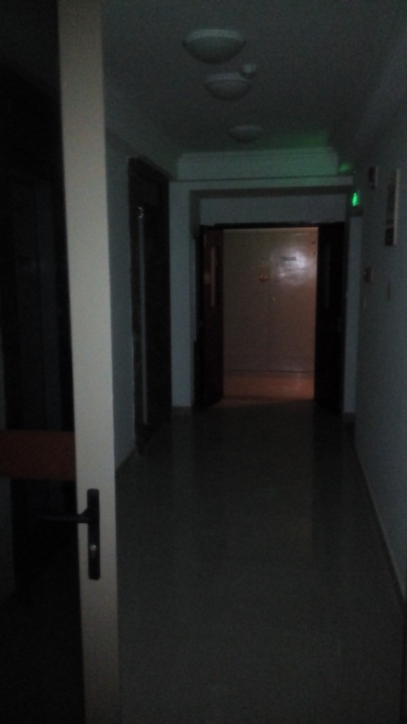 【记录】20140924装修第64天：卫生间修凉霸和换方灯+收货次卧窗帘和罗马杆