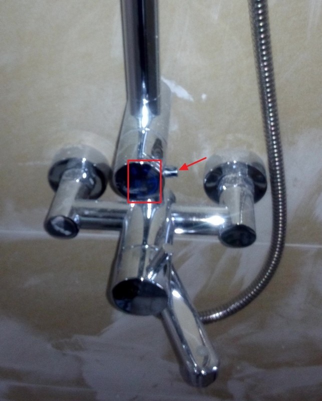 shower head triple out water adjust wrong postion